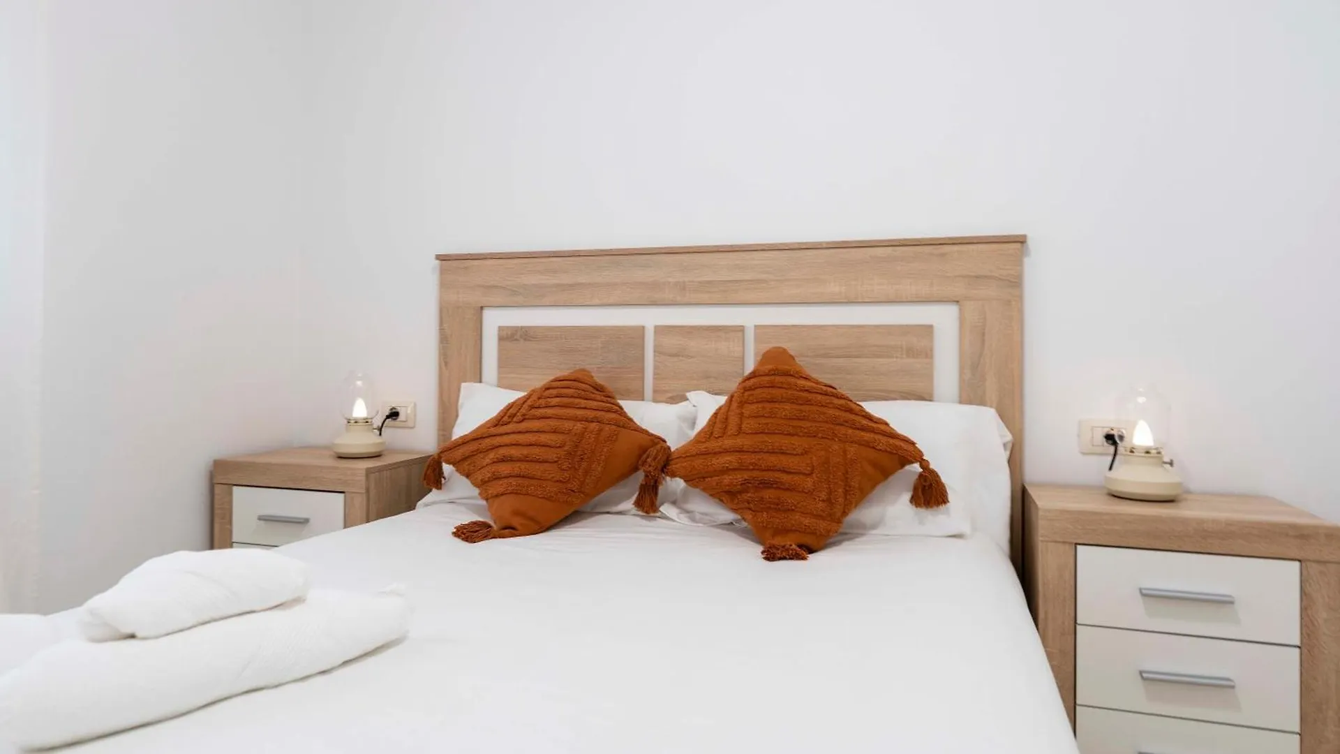 Apartment Ferienwohnung La Casita Del Muelle 50 M Sea Los Abrigos