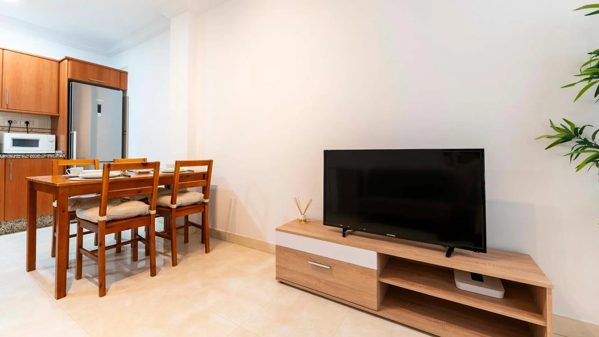 Ferienwohnung La Casita Del Muelle 50 M Sea Los Abrigos 0*,